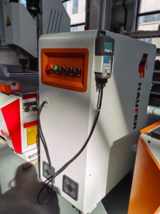Фрезерно-гравировальный станок с ЧПУ HAUFER HF-2030 Servo 6 кВт
