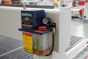 Фрезерно-гравировальный станок с ЧПУ HАUFER HF-2040AVTR8